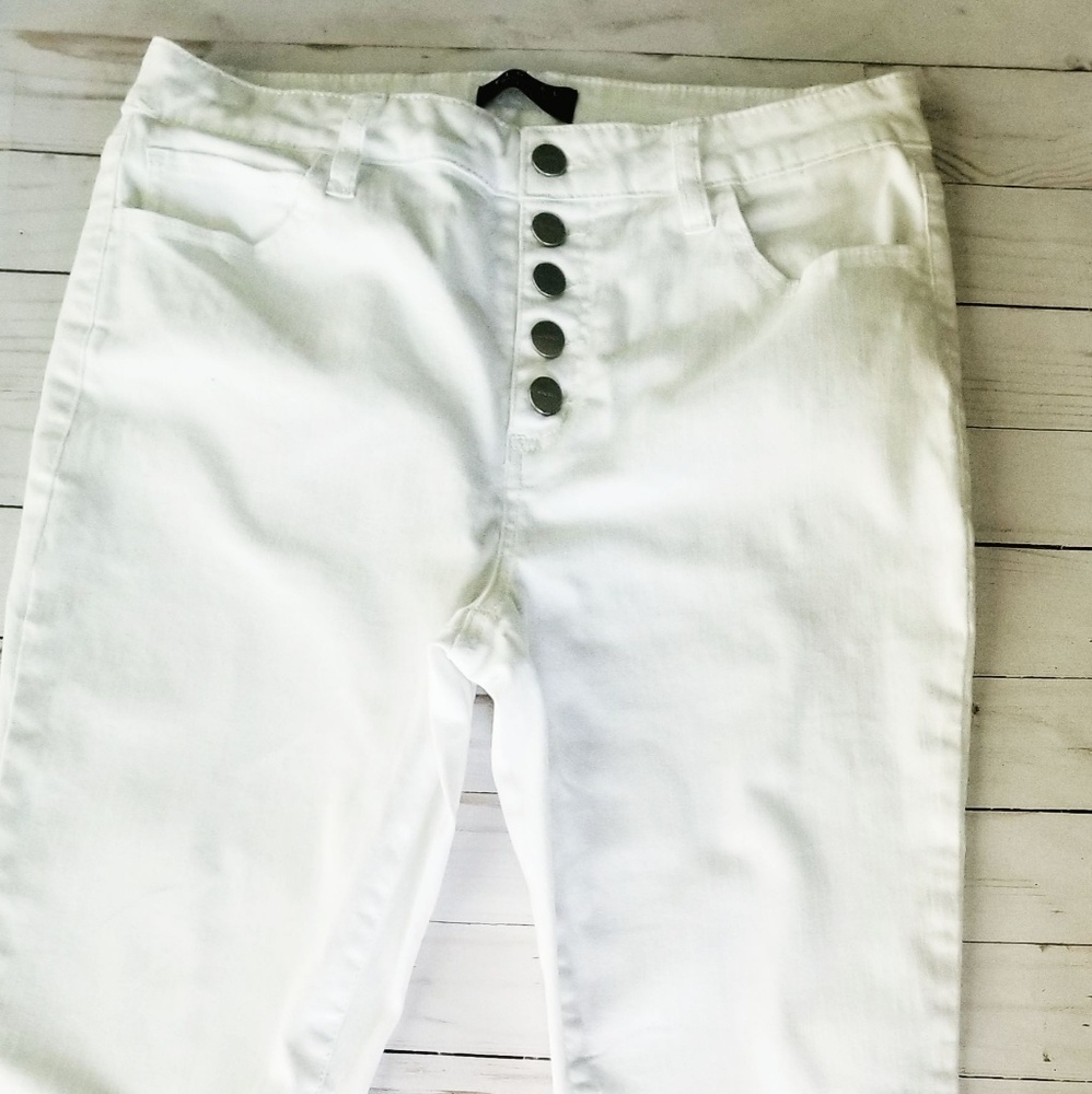 Stitchfix white crop jean